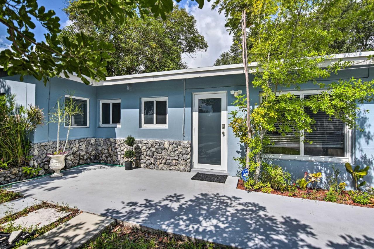 Shady And Eclectic Fort Lauderdale Dwelling With Yard! Exterior photo