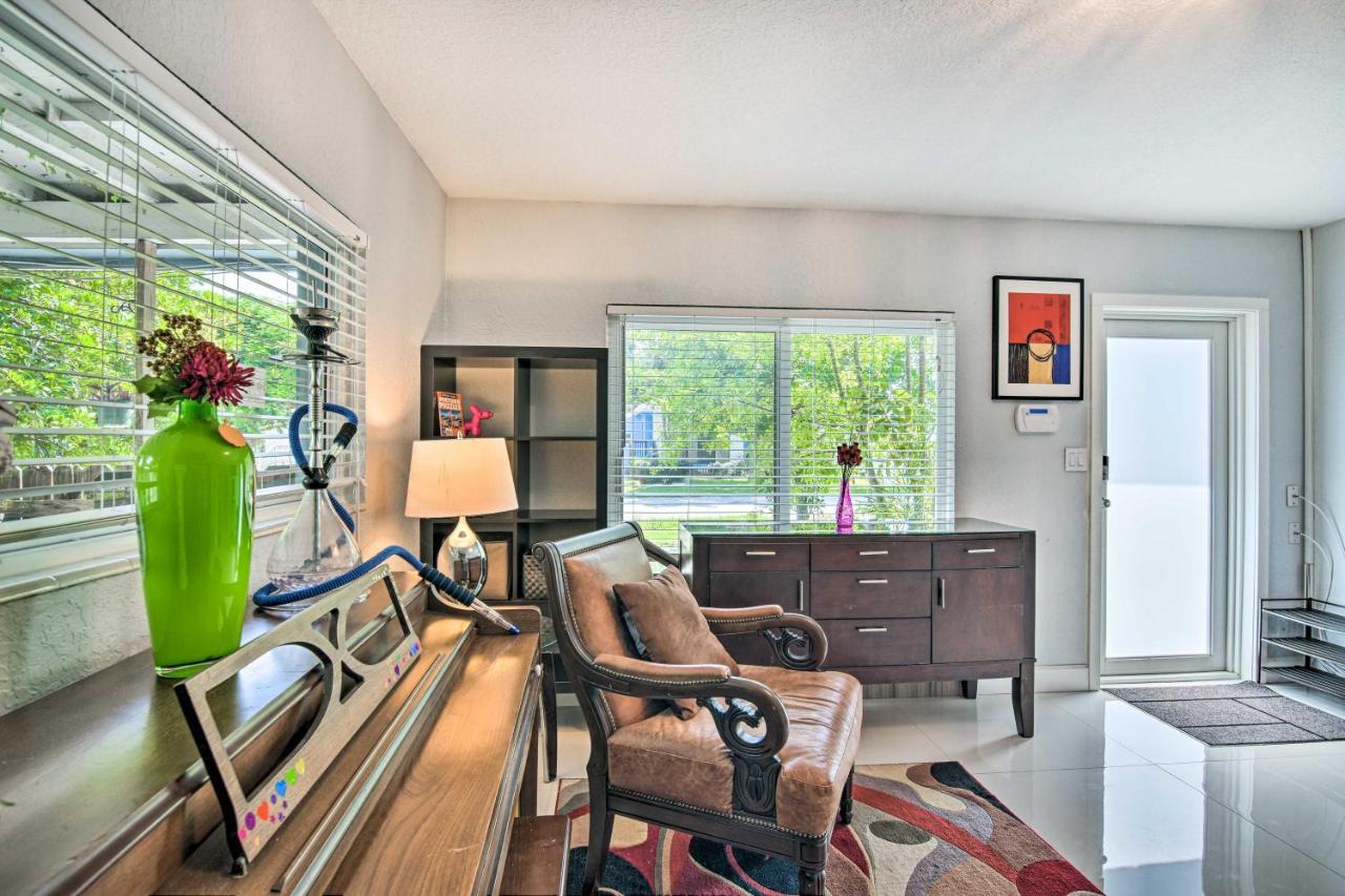 Shady And Eclectic Fort Lauderdale Dwelling With Yard! Exterior photo