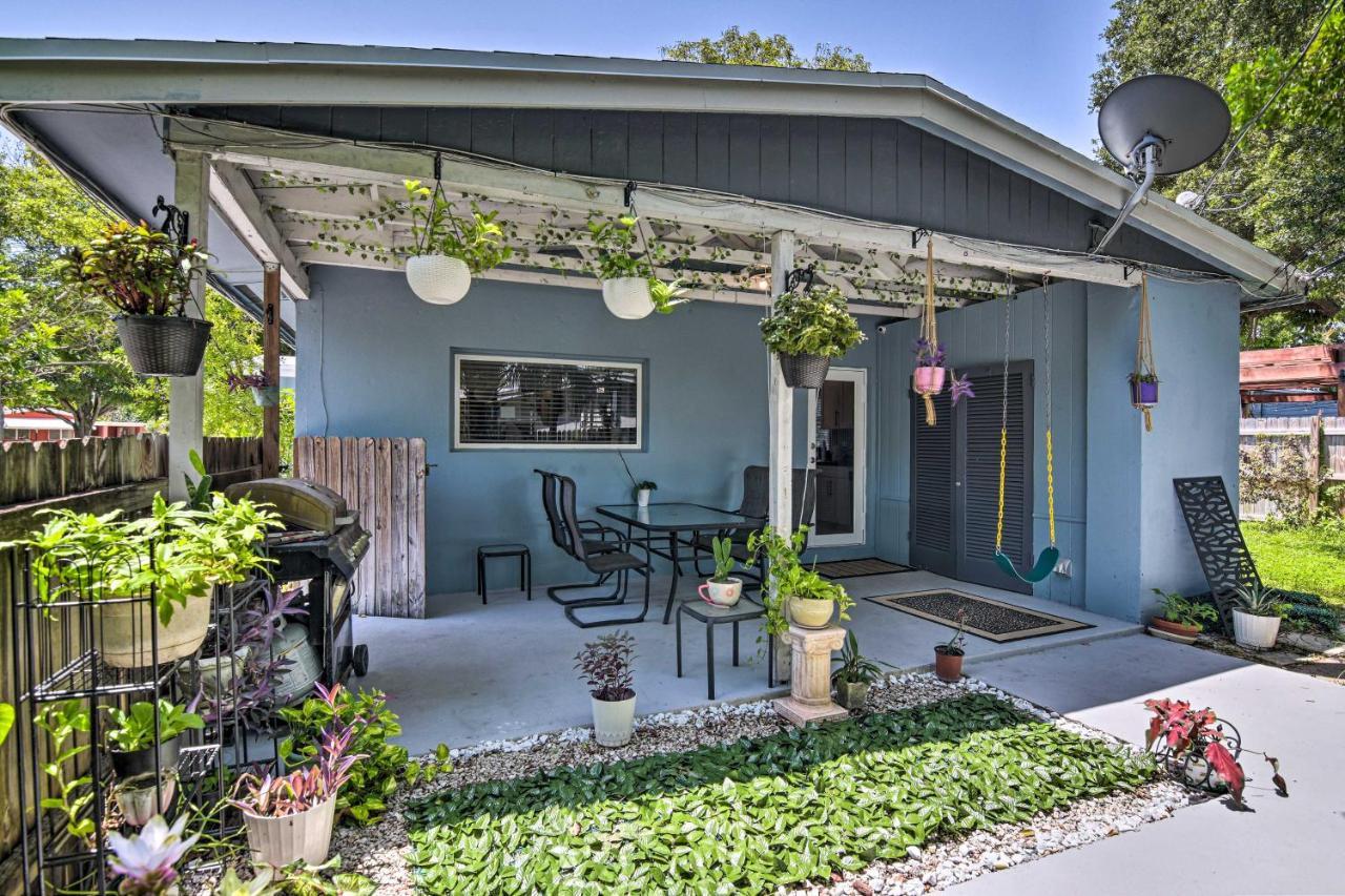 Shady And Eclectic Fort Lauderdale Dwelling With Yard! Exterior photo